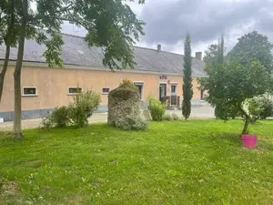 Fonds et murs commerciaux a vendre Écommoy 72220 Sarthe 72 137800 euros 13816/1071 001