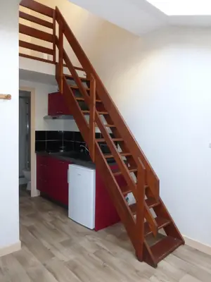 Location appartement Cluny 71250 Saône-et-Loire 71 15 m2 350 euros l800212702 001