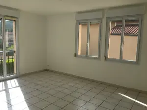 Location appartement Cluny 71250 Saône-et-Loire 71 74 m2 3 pièces 730 euros l800221225 001