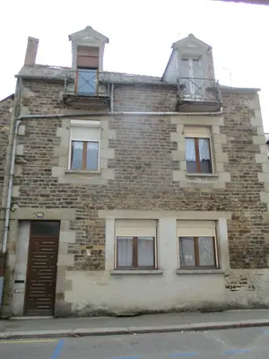 Immeuble de rapport a vendre Fougères 35300 Ille-et-Vilaine 35 185 m2 311880 euros 11737/734 001