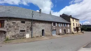 Maison a vendre Laveissière 15300 Cantal 15 165 m2 77000 euros FG/2452 001