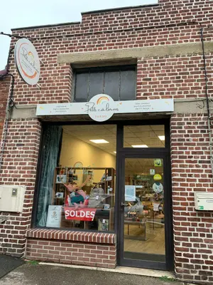 Location fonds et murs commerciaux Bailleul 59270 Nord 59 56 m2 1 pièce 715 euros FLOCB451 001