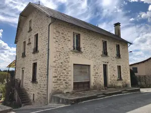 Maison a vendre Lauresses 46210 Lot 46 187 m2 9 pièces 84800 euros 46030/MAIS/560 001