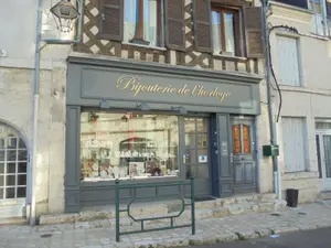 Fonds et murs commerciaux a vendre Beaugency 45190 Loiret 45 36 m2 2 pièces 100100 euros 091/1497 001