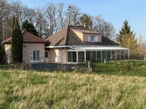 Maison a vendre Davayé 71960 Saône-et-Loire 71 192 m2 8 pièces 395200 euros MA 686 001