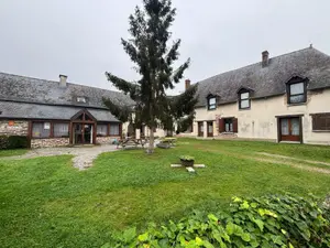 Propriete a vendre Noyal-Châtillon-sur-Seiche 35230 Ille-et-Vilaine 35 495 m2 10 pièces 779250 euros 35129-6749 001