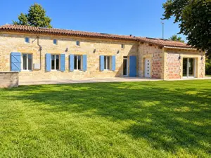Maison a vendre Saint-Médard-de-Guizières 33230 Gironde 33 212 m2 349800 euros 33204/15 001