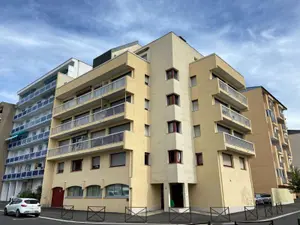 Appartement a vendre Aurillac 15000 Cantal 15 77 m2 5 pièces 116600 euros 15061-88 001