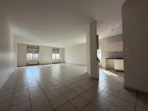Location appartement Mâcon 71000 Saône-et-Loire 71 117 m2 5 pièces 890 euros LC 524 001