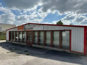 Fonds et murs commerciaux a vendre Londinières 76660 Seine-Maritime 76 209000 euros H657 001