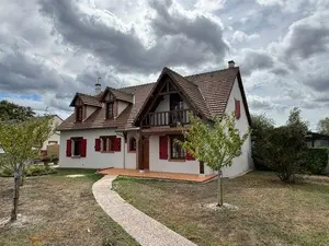 Maison a vendre Cour-Cheverny 41700 Loir-et-Cher 41 200 m2 8 pièces 396880 euros 001/2198 001