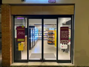Fonds et murs commerciaux a vendre Reims 51100 Marne 51 150 m2 199500 euros 51095/209 001