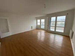 Location appartement Rennes 35700 Ille-et-Vilaine 35 75 m2 3 pièces 1073 euros 11803/2461 001