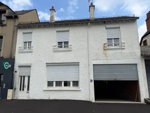 Immeuble de rapport a vendre Mauriac 15200 Cantal 15 90100 euros 15060/1308 001