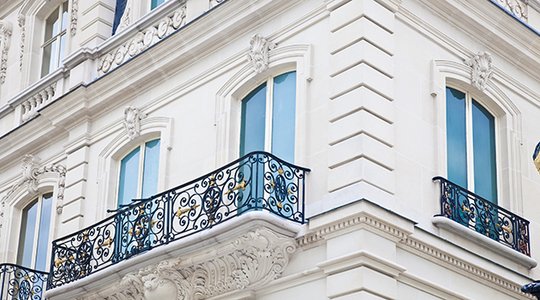 Un gouvernement sans logement ?
