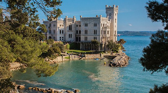 À saisir ! L'Italie donne ses châteaux