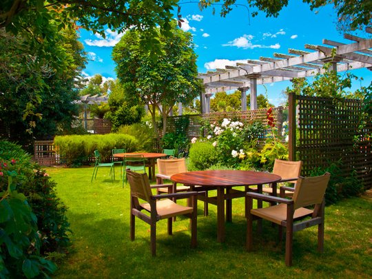 Démolir une pergola pour la reconstruire Oui… mais dans les règles