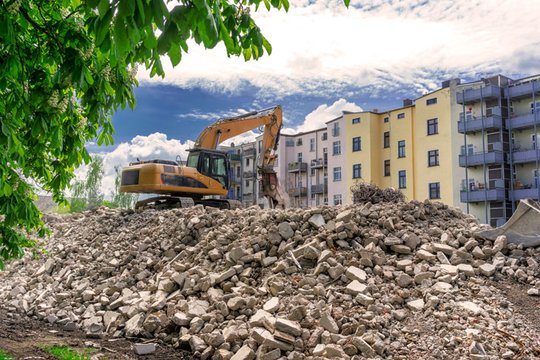 Effondrement d'immeuble et arrêté de péril