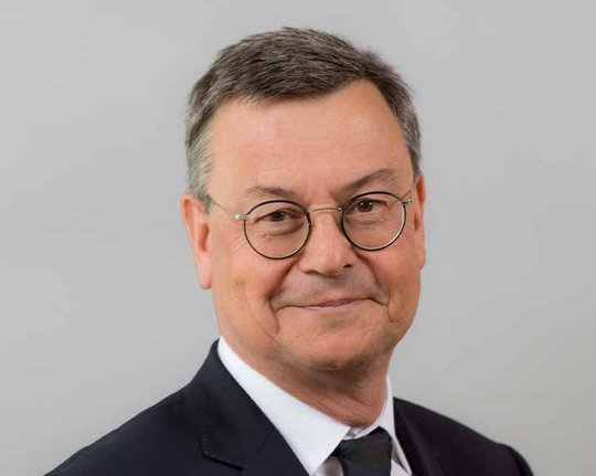 Conseil des Notariats de l'Union Européenne Un notaire français élu président
