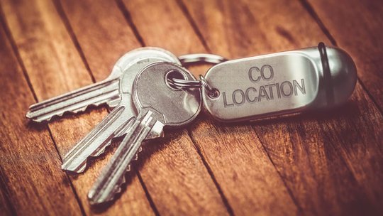 Les people adeptes de la colocation