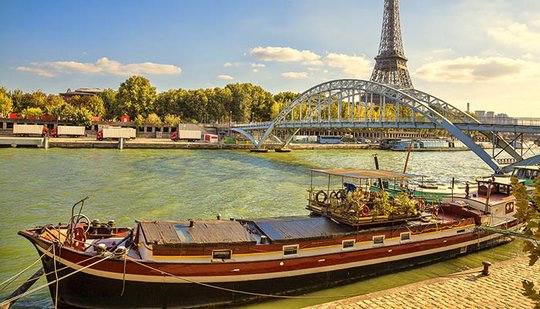 Vivre sur une péniche Une formule qui a le vent dans les voiles !