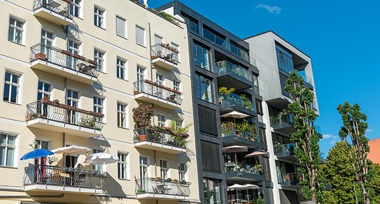 Interview d'Henry Buzy-Cazaux "L'immobilier de valeur refuge à valeur d'avenir"
