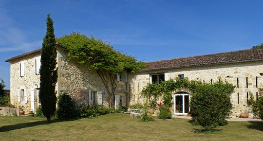 De petites fissures dans la pierre...