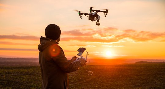 Pilotage d'un drone Des règles aussi dans le ciel !