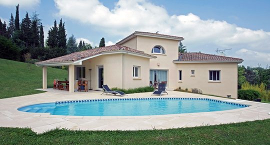 Acheter une maison avec une piscine : les démarches à suivre