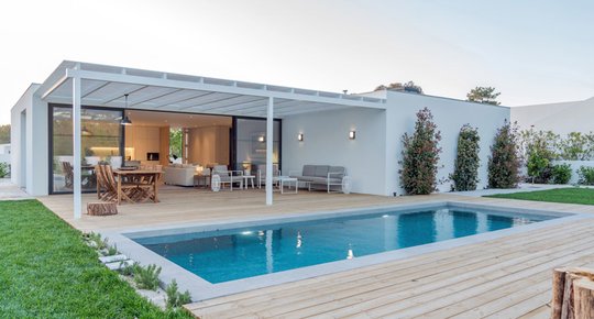 Penser à soi, sans sortir de chez soi avec une piscine ou un spa