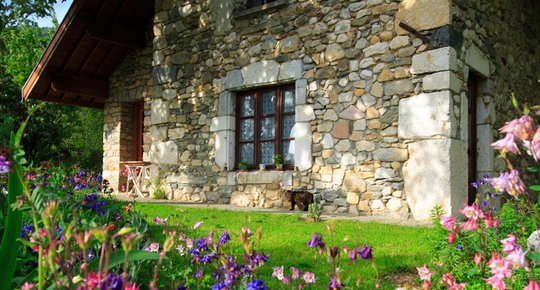 La maison de campagne : fait-elle toujours craquer ?