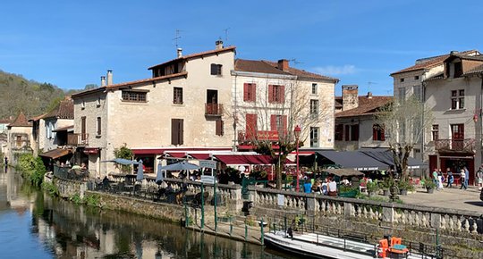 Marchés de Dordogne : de beaux produits vous attendent !