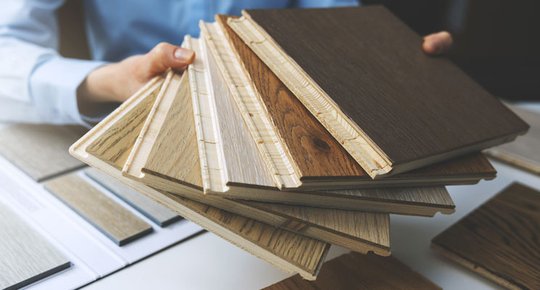Bien choisir son revêtement de sol : parquet bois, stratifié ou vinyle ?