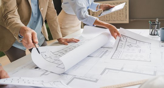 Construire ou rénover ? Le match pour un projet immobilier performant, durable…
et bien référencé