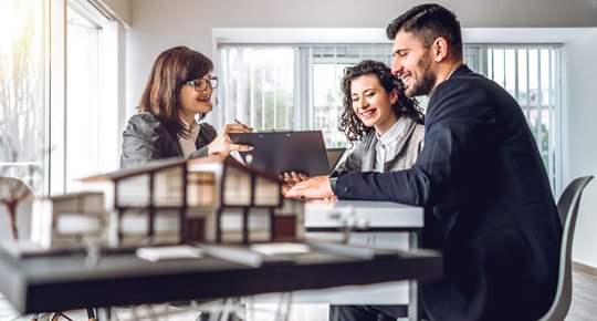 Achat immobilier : 5 risques majeurs évités grâce au notaire