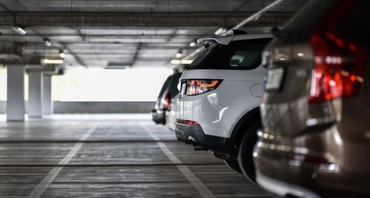 Investir dans un garage : réussissez votre manœuvre en 5 étapes